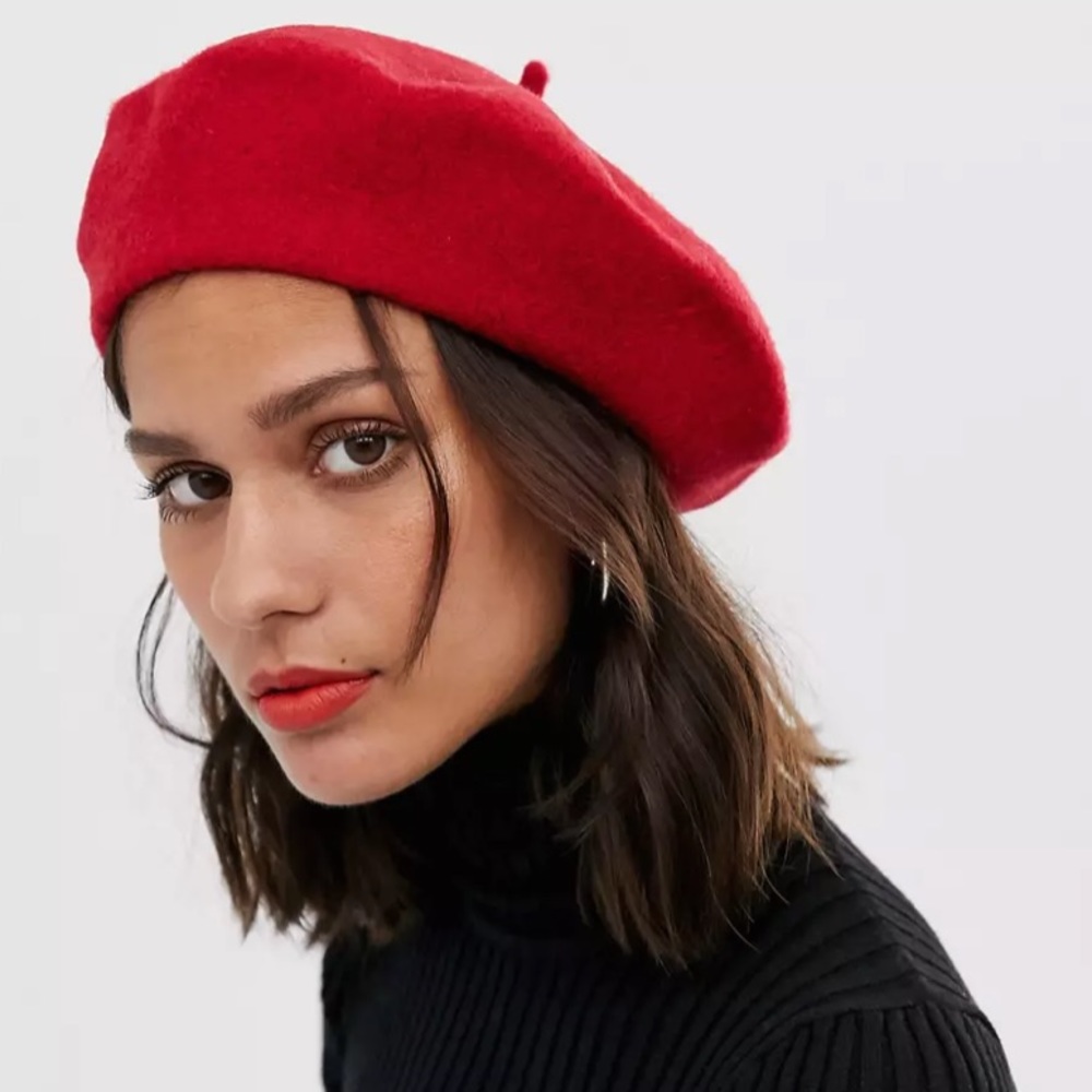 WOOL RED BERET